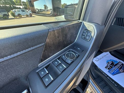 Used 2023 Ford F250 Lariat w/ Chrome Package AWD/4WD image 28