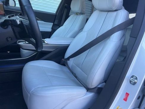 Used 2024 Cadillac Lyriq Luxury image 29