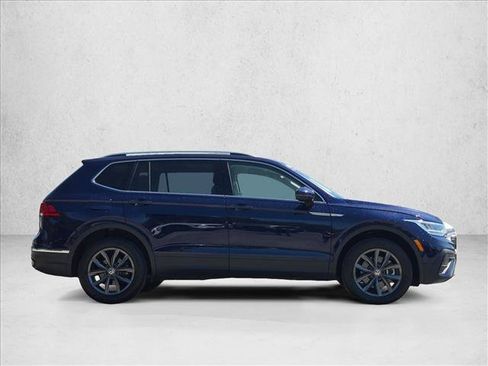 Used 2023 Volkswagen Tiguan SE FWD image 4