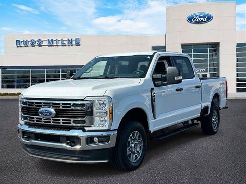 Used 2025 Ford F250 XLT AWD/4WD image 6