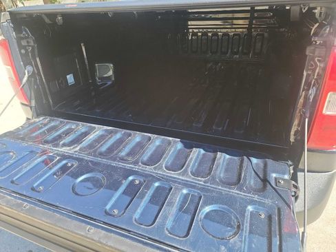 Used 2022 Ford Maverick XLT image 9