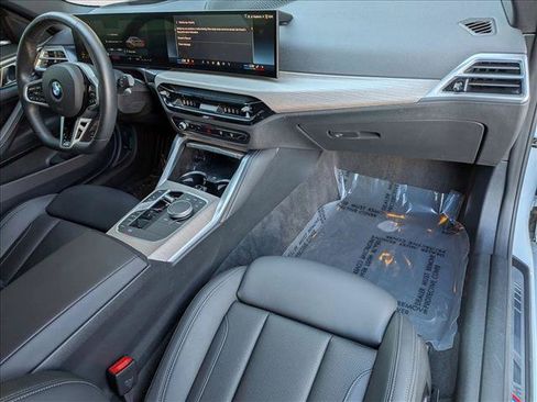 Used 2025 BMW 430i Coupe w/ M Sport Package RWD image 23