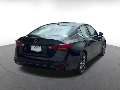 Used 2026 Nissan Altima 2.5 SV FWD image 11