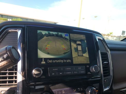 Certified 2021 Nissan Titan Platinum Reserve image 20