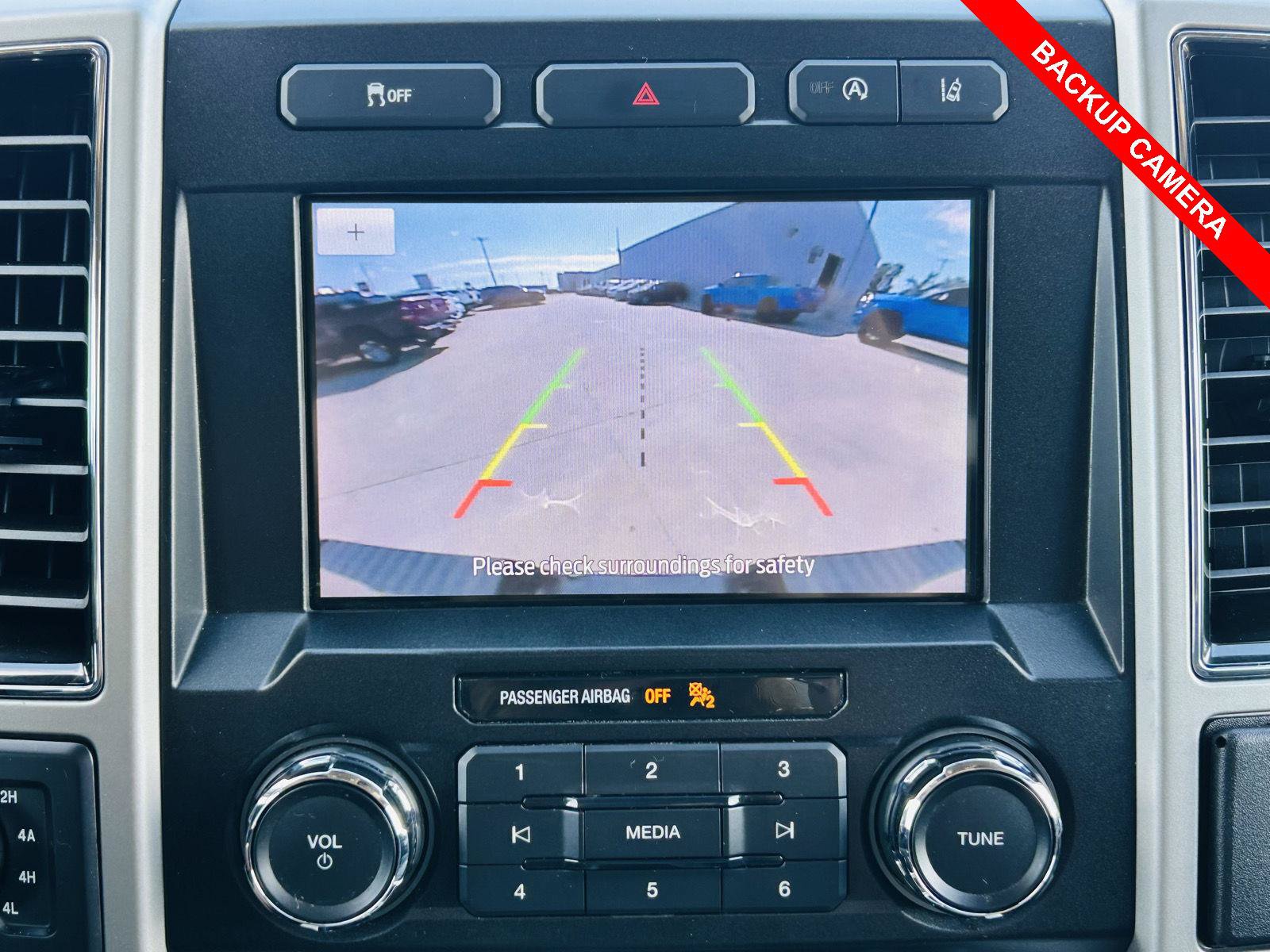 Used 2020 Ford F150 Lariat AWD/4WD image 9