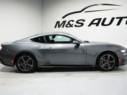 Used 2024 Ford Mustang Premium image 6