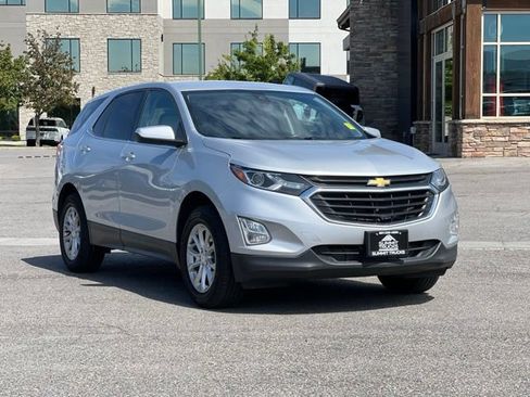 Used 2020 Chevrolet Equinox LT w/ Driver Convenience Package AWD/4WD image 1