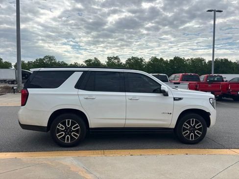 Used 2021 GMC Yukon AT4 w/ AT4 Premium Plus Package AWD/4WD image 6