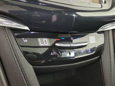 Used 2020 Cadillac XT6 Sport AWD/4WD image 30
