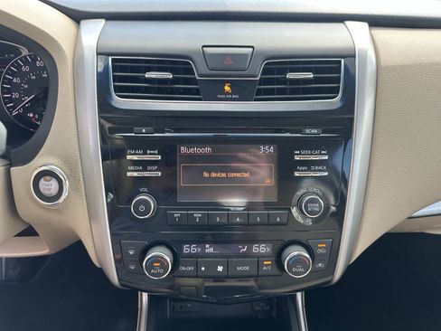 Used 2015 Nissan Altima 2.5 SV FWD image 15
