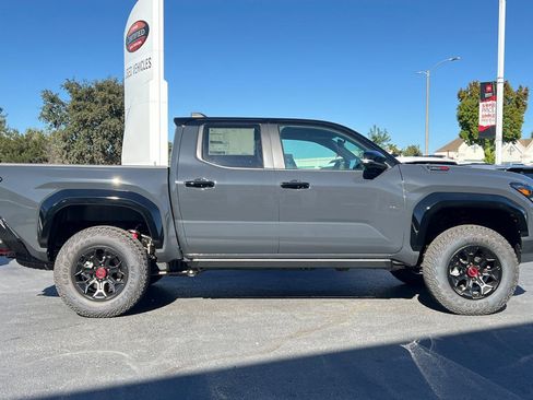 New 2025 Toyota Tacoma TRD Pro image 9