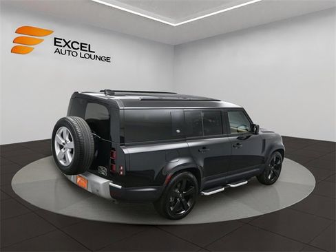 Used 2024 Land Rover Defender 130 S image 61