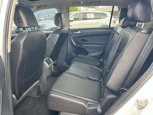 Certified 2022 Volkswagen Tiguan SE image 21