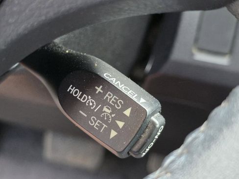 Used 2018 Toyota RAV4 XLE w/ Plus Extra Value Package image 22