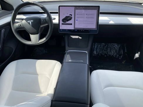 Used 2022 Tesla Model 3 RWD image 5