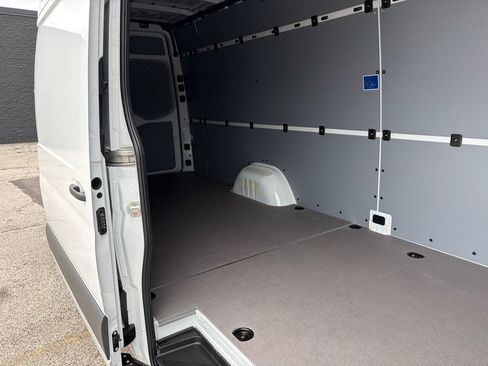 New 2026 Mercedes-Benz Sprinter 2500 image 9