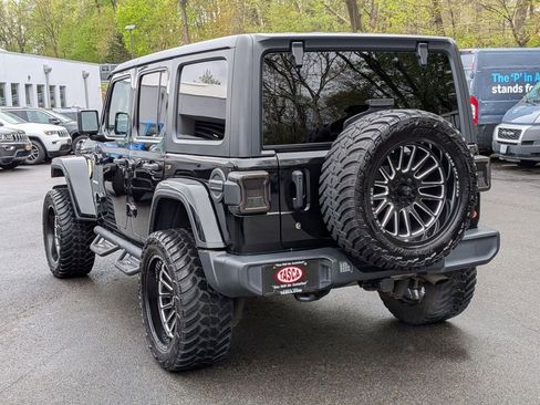 Used 2020 Jeep Wrangler Unlimited Sahara w/ Dual Top Group image 8