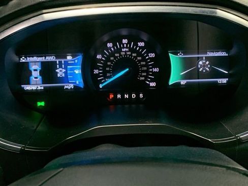 Used 2020 Ford Edge Titanium w/ Equipment Group 301A AWD/4WD image 15