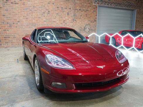 Used 2007 Chevrolet Corvette Coupe RWD image 4