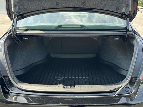 Used 2017 Honda Accord Sport Special Edition image 8