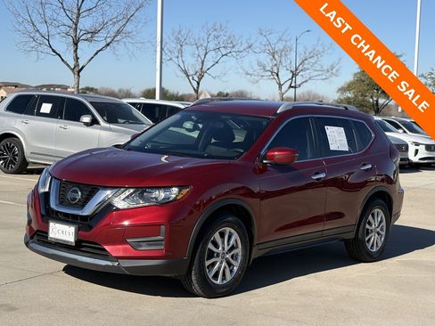 Used 2020 Nissan Rogue SV image 3