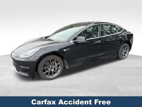 Used 2018 Tesla Model 3 Long Range image 2