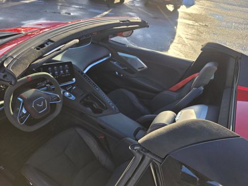 Used 2023 Chevrolet Corvette Stingray Premium Conv w/ Battery Protection Package image 4