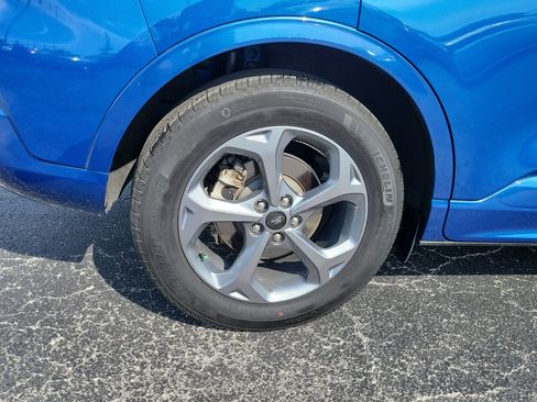 Used 2023 Ford Escape ST-Line w/ Tech Pack #1 FWD image 7