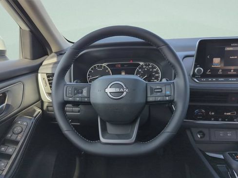 New 2026 Nissan Rogue SV FWD image 17