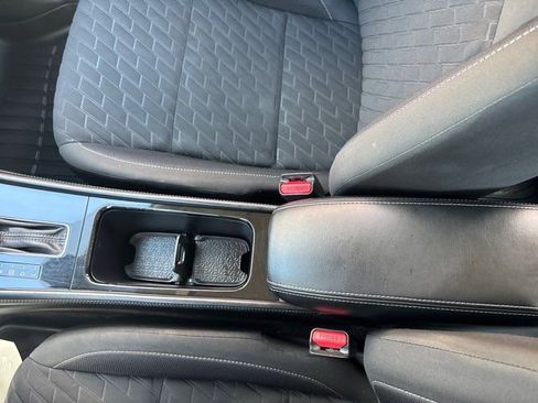 Used 2021 Nissan Kicks SV FWD image 30