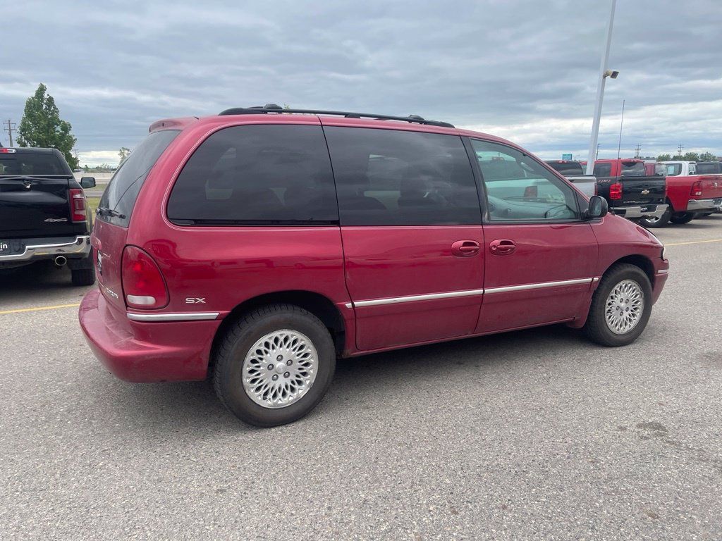 Used 1997 Chrysler Town & Country SX FWD image 14