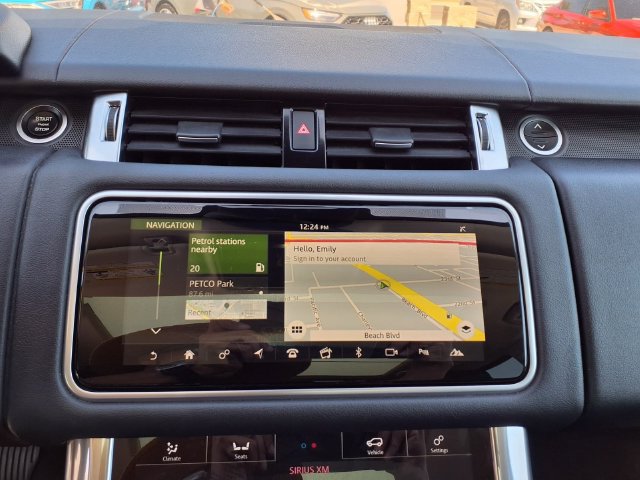 Used 2018 Land Rover Range Rover Sport HSE AWD/4WD image 27