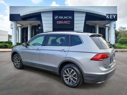Used 2019 Volkswagen Tiguan SE FWD image 3