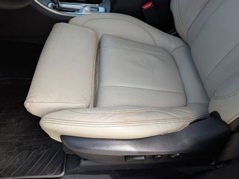 Used 2019 Subaru Ascent Limited AWD/4WD image 16