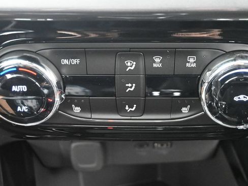 New 2026 Chevrolet Trax ACTIV w/ Driver Confidence Package FWD image 20