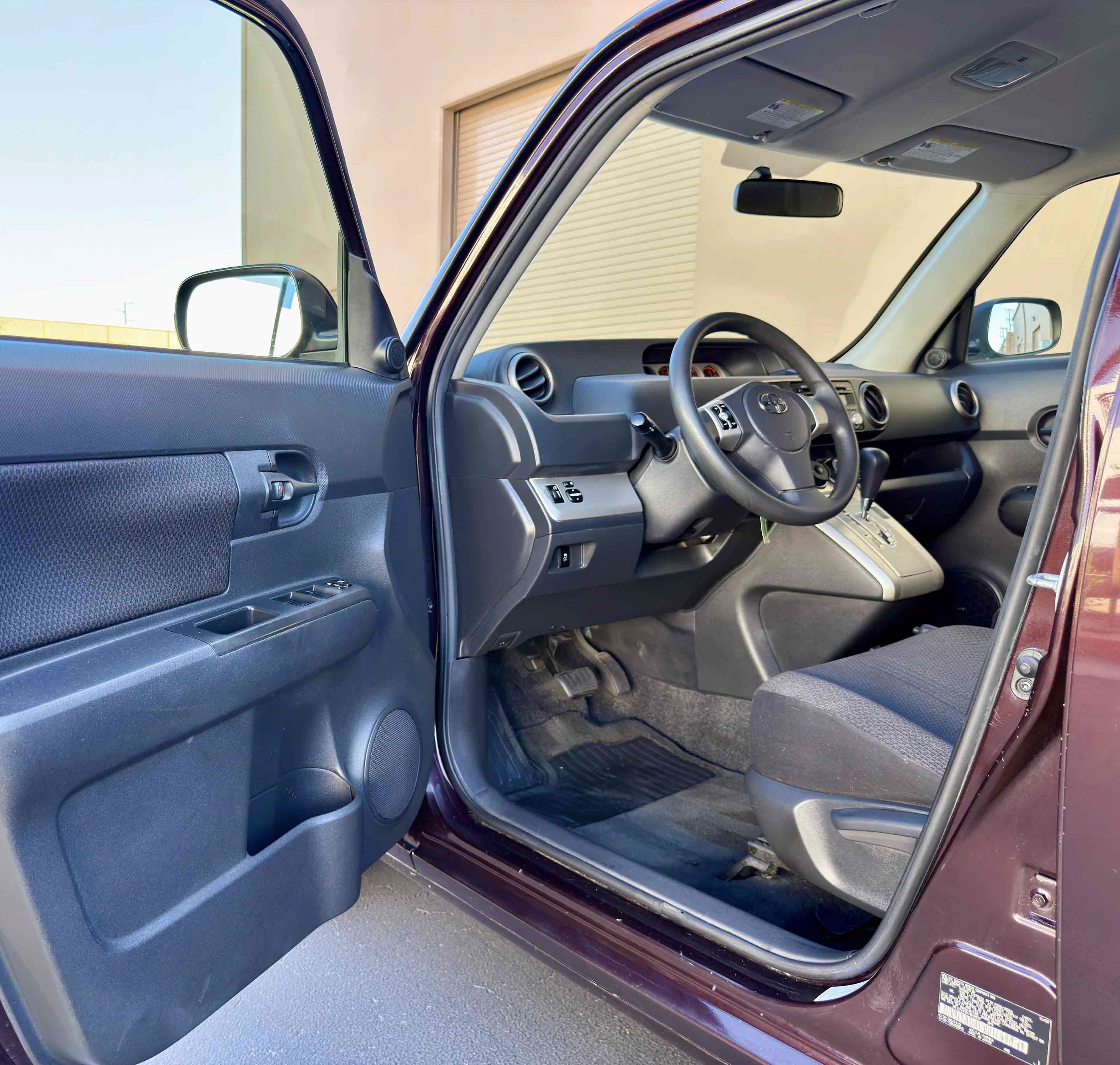 Used 2008 Scion xB FWD image 18