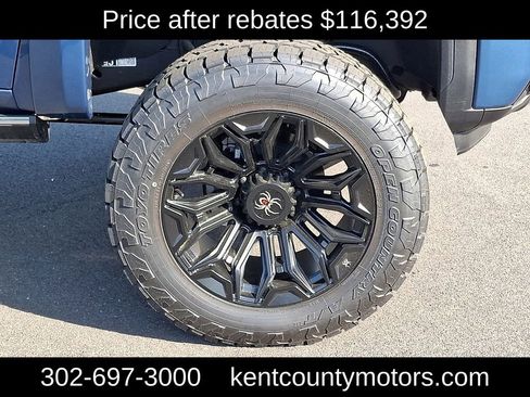 New 2026 GMC Sierra 2500 Denali w/ Denali Reserve Package AWD/4WD image 9