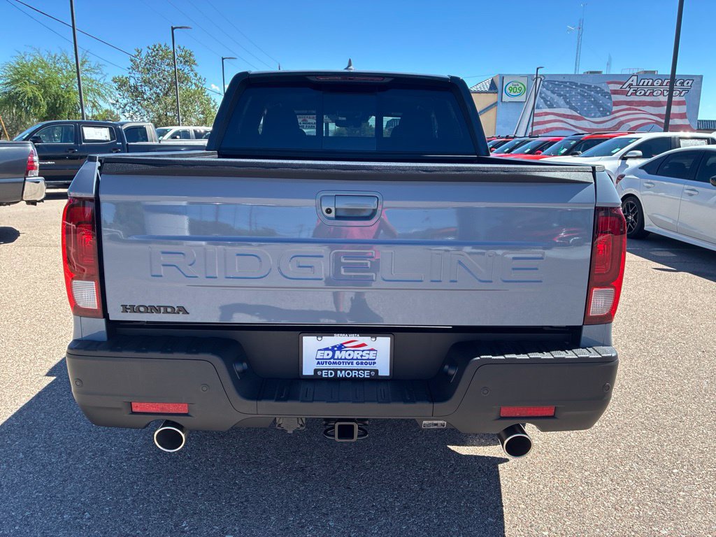 New 2026 Honda Ridgeline Black Edition image 4