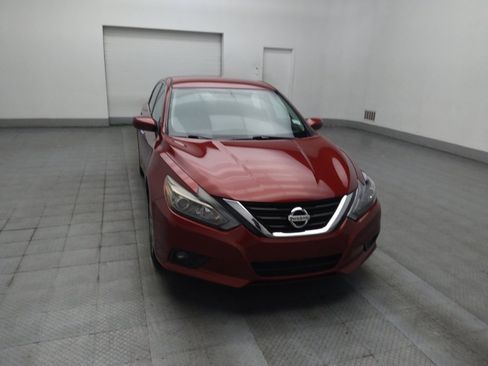 Used 2018 Nissan Altima 2.5 SR w/ SR Special Edition FWD image 14