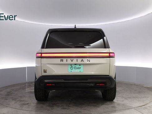 Used 2025 Rivian R1S Adventure AWD/4WD image 15