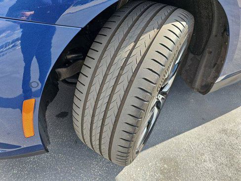 Used 2024 BMW 530i w/ Premium Package image 34