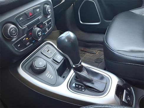 Used 2018 Jeep Compass Latitude w/ Popular Equipment Group image 21