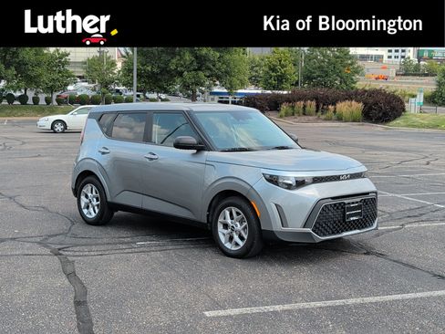 Certified 2023 Kia Soul LX w/ Option Group 015 FWD image 1