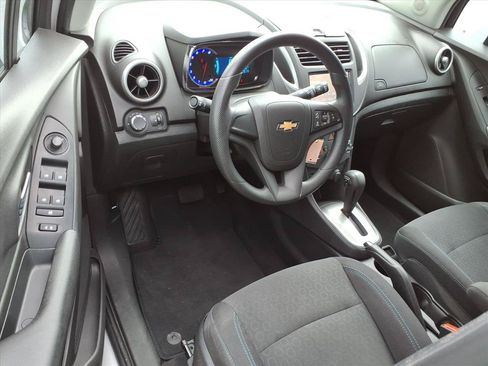 Used 2016 Chevrolet Trax LS AWD/4WD image 18