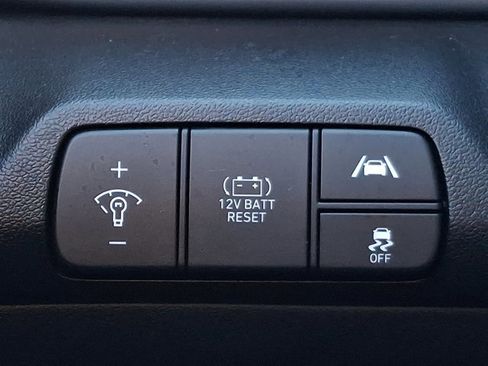 Certified 2023 Hyundai Elantra Limited image 27