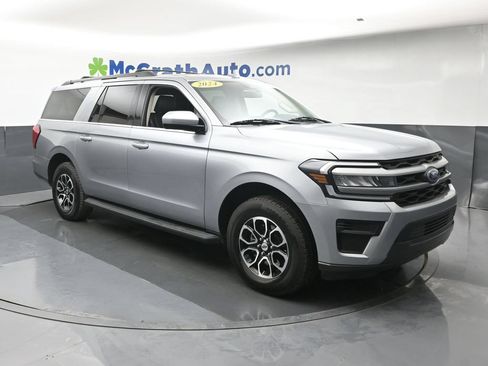 Used 2024 Ford Expedition Max XLT AWD/4WD image 2