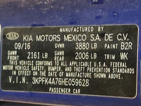 Used 2017 Kia Forte LX image 33