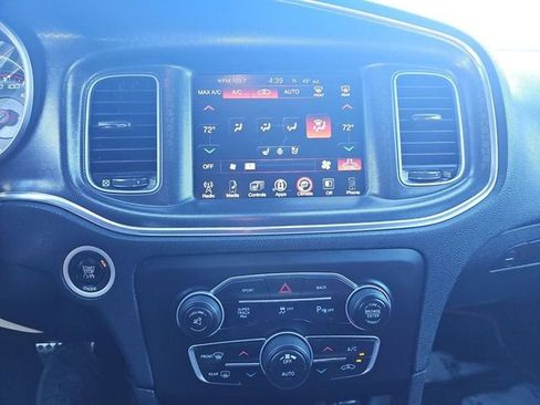 Used 2015 Dodge Charger R/T Scat Pack w/ Beats Audio Group image 29