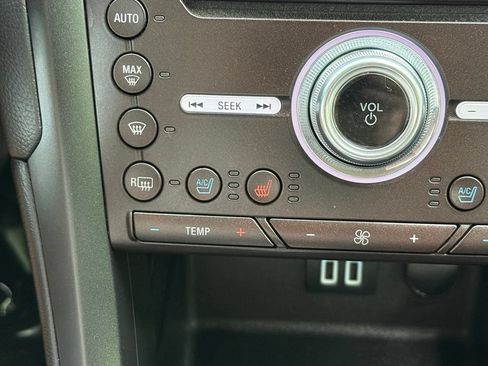 Used 2019 Ford Fusion Titanium AWD/4WD image 36