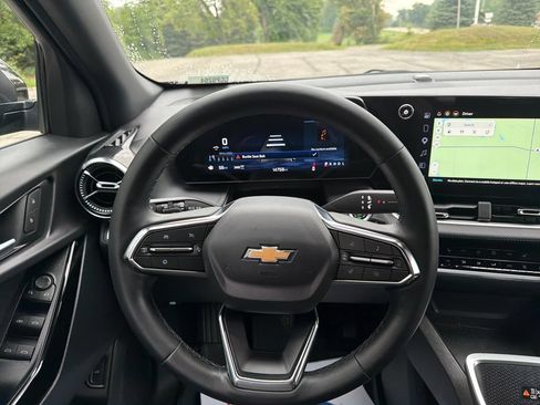 Used 2026 Chevrolet Equinox LT w/ Convenience Package II AWD/4WD image 30